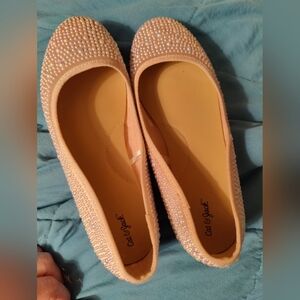 Cat & Jack Girls Sparkling Beige Flats, Size 4